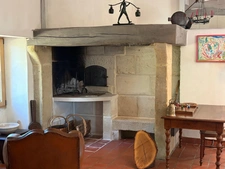 MARCIAC(32) proche: AUTHENTIQUE MOULIN SEIGNEURIAL d'EXCEPTION  des XIV-XVIIIs, caché, avec son bief baignable, 1.5 HECTARE, élégante rénovation, meublé, tennis, RARE