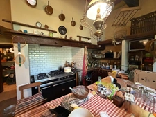 MARCIAC (32): Former seigniory, beautiful 14th-century castle on +3hectares, hidden at the end of the road, no neighbors, in the countryside, 500m2 of living space, heated swimming pool, discover the 