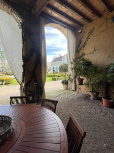 Elegant 18th-century château, requiring no work, on 1 hectare enclosed by walls, landscaped garden, chapel, orangery, outbuildings, ideal for family or events, near Pau, Lourdes, Marciac, Tarbes...