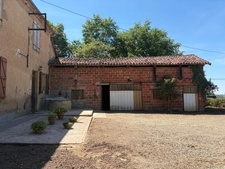  PLAISANCE (32); AUTHENTIC GASCONNE HOUSE 300M2 in its original condition, somewhat hidden, 1HA large outbuildings...