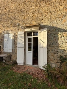 PLAISANCE DU GERS(32): MAISON BOURGEOISE avec garages et dependances , dans son jus, 190m2 sur terrain paysagé 5.000m2, au calme, 