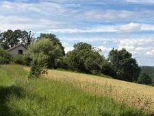 PLAISANCE (32) nearby: BEAUTIFUL renovated COUNTRY HOUSE 170m2, economical, no NEIGHBORS, QUIET location, enclosed garden 3300m2, outbuildings 