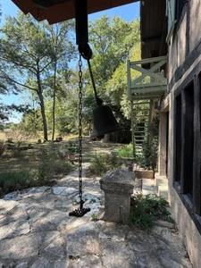 MARCIAC(32) proche: AUTHENTIQUE MOULIN SEIGNEURIAL d'EXCEPTION  des XIV-XVIIIs, caché, avec son bief baignable, 1.5 HECTARE, élégante rénovation, meublé, tennis, RARE