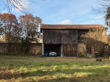 PLAISANCE DU GERS(32): MAISON BOURGEOISE avec garages et dependances , dans son jus, 190m2 sur terrain paysagé 5.000m2, au calme, 