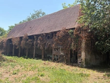 PLAISANCE du GERS proche(32): ANCIENNE PROPRIETE BOURGEOISE avec dépendances, bois, petit etang, 2 hectares,CALME, sans vis à vis,