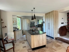 MARCIAC(32) proche: AUTHENTIQUE MOULIN SEIGNEURIAL d'EXCEPTION  des XIV-XVIIIs, caché, avec son bief baignable, 1.5 HECTARE, élégante rénovation, meublé, tennis, RARE