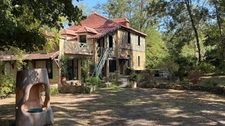 MARCIAC(32) proche: AUTHENTIQUE MOULIN SEIGNEURIAL d'EXCEPTION  des XIV-XVIIIs, caché, avec son bief baignable, 1.5 HECTARE, élégante rénovation, meublé, tennis, RARE