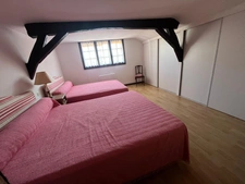 PLAISANCE(32), MAISON DE CARACTERE avec jardin clos, garage, atelier + T2 en duplex au calme , commerces à pied !