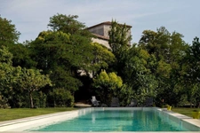 Department (32): ELEGANT 19TH CENTURY CASTLE, requiring no work, medieval foundations with moat, swimming pool, on 9100m2 enclosed garden. 