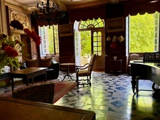 Gers (32), VERY BEAUTIFUL FAMILY CASTLE, 45HA with outbuildings, somewhat hidden, in a dominant position, a beautiful history 