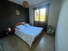 MARCIAC (32), MAISON DE CHARME de 1995, 130 m² habitables, 3200m2 terrain arboré, un peu cachée, vue, 4 chambres, grand sejour, SANS NUISANCE 
