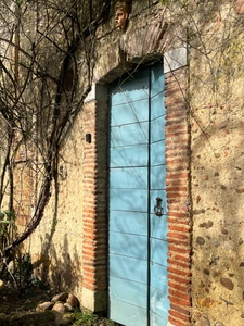 Elegant 18th-century château, requiring no work, on 1 hectare enclosed by walls, landscaped garden, chapel, orangery, outbuildings, ideal for family or events, near Pau, Lourdes, Marciac, Tarbes...