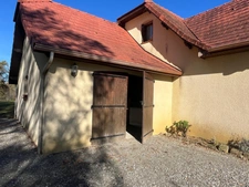 MARCIAC (32), MAISON DE CHARME de 1995, 130 m² habitables, 3200m2 terrain arboré, un peu cachée, vue, 4 chambres, grand sejour, SANS NUISANCE 