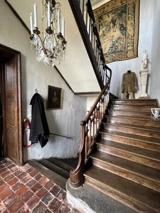 Elegant 18th-century château, requiring no work, on 1 hectare enclosed by walls, landscaped garden, chapel, orangery, outbuildings, ideal for family or events, near Pau, Lourdes, Marciac, Tarbes...