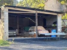Near Plaisance (32) and Maubourguet (65): In a peaceful setting, a beautiful 180m² rural property on 1.5 hectares of wooded land, requiring no work, with no overlooking neighbors... A truly special pl