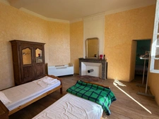 Gers (32), VERY BEAUTIFUL FAMILY CASTLE, 45HA with outbuildings, somewhat hidden, in a dominant position, a beautiful history 