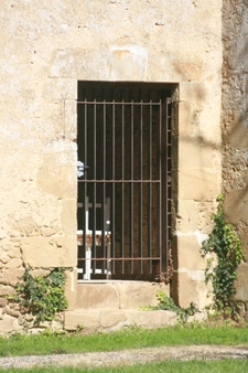 MARCIAC (32): Beautiful castle overlooking 8 hectares, ideal for public reception, events, senior residence, community, shared housing