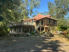 MARCIAC(32) proche: AUTHENTIQUE MOULIN SEIGNEURIAL d'EXCEPTION  des XIV-XVIIIs, caché, avec son bief baignable, 1.5 HECTARE, élégante rénovation, meublé, tennis, RARE
