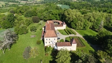 TARBES 40minutes, Beau CHATEAU dominant sur 8ha ideal acueil public, EVENEMENTIEL, résidence séniors, communauté, habitat partagé