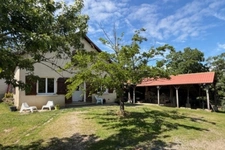 PLAISANCE (32) nearby: BEAUTIFUL renovated COUNTRY HOUSE 170m2, economical, no NEIGHBORS, QUIET location, enclosed garden 3300m2, outbuildings 