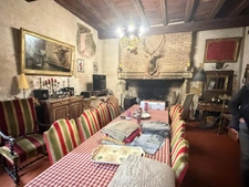 MARCIAC (32): Former seigniory, beautiful 14th-century castle on +3hectares, hidden at the end of the road, no neighbors, in the countryside, 500m2 of living space, heated swimming pool, discover the 