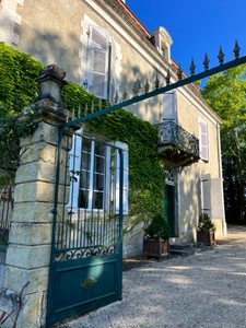 Dpt (32) NOGARO nearby, ELEGANT NOTABLES' HOUSE, economical, from the 19th century, 600M2, centuries-old park, U-shaped outbuildings, 11 ha, no work required, 