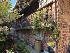 PLAISANCE (32) centre, élegante MAISON DE MAITRE XVIIIs, sans travaux, 190m2 sur 800m2 de jardin clos et paysagé, belle dépendance, chauffage central , 4chambres dont 1 au rez-de-chaussée, salon 44m2
