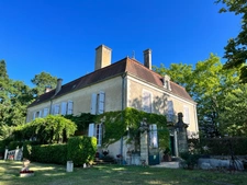 Dpt (32) NOGARO nearby, ELEGANT NOTABLES' HOUSE, economical, from the 19th century, 600M2, centuries-old park, U-shaped outbuildings, 11 ha, no work required, 