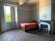 PLAISANCE du GERS proche(32): ANCIENNE PROPRIETE BOURGEOISE avec dépendances, bois, petit etang, 2 hectares,CALME, sans vis à vis,