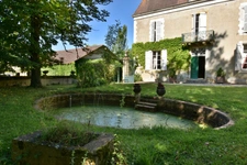 Dpt (32) NOGARO nearby, ELEGANT NOTABLES' HOUSE, economical, from the 19th century, 600M2, centuries-old park, U-shaped outbuildings, 11 ha, no work required, 