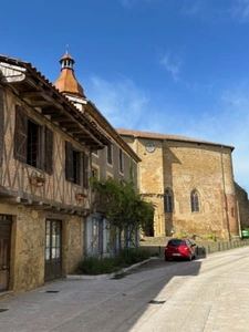 AIGNAN(32) : ELEGANTE MAISON TRADITIONNELLE  des années 80, SANS TRAVAUX, 150m2 habitables, bien située à AIGNAN, sur 2.000m2, les commerces A PIED !
