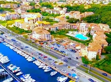 BORD DE MER - APPARTEMENT T2 TERRASSE + PARKING + PISCINE à vendre SIX-FOURS-LES-PLAGES (83)