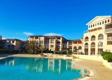 BORD DE MER - APPARTEMENT T2 TERRASSE + PARKING + PISCINE à vendre SIX-FOURS-LES-PLAGES (83)
