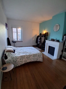 APPARTEMENT F4 CHARMANT ET SPACIEUX PROCHE CENTRE