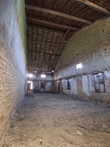 MAISON À RÉHABILITER ET GRANGE 360 M2 EXPLOITABLES / GARAGES ET TERRAIN À JONVILLE-EN-WOËVRE