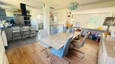 MAISON INDIVIDUELLE RÉNOVÉE 110 M2 F4 AVEC JARDIN / GARAGE / TERRASSE ET BALCON