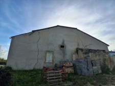 MAISON À RÉHABILITER ET GRANGE 360 M2 EXPLOITABLES / GARAGES ET TERRAIN À JONVILLE-EN-WOËVRE