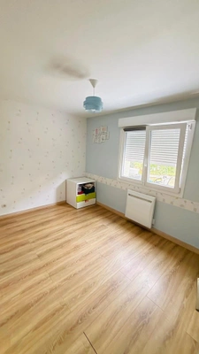 MAISON INDIVIDUELLE RÉNOVÉE 110 M2 F4 AVEC JARDIN / GARAGE / TERRASSE ET BALCON