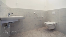 Dpt Pyrénées Atlantiques (64), à louer LONS (Banlieue de Pau) Bureau 430 m² + Parkings