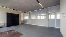 Dpt Pyrénées Atlantiques (64), à louer LONS (Banlieue de Pau) Bureau 430 m² + Parkings
