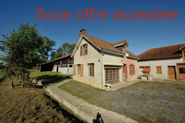 Maison à vendre 4 pièces + dépendances + 1 hectare BOUEILH BOUEILHO LASQUE (64)