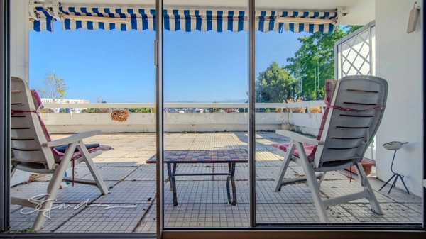 Appartement à vendre 3 pièces avec terrasse sud - Résidence séniors - PAU (64)