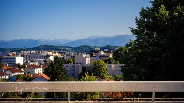 Appartement à vendre 3 pièces avec terrasse sud - Résidence séniors - PAU (64)