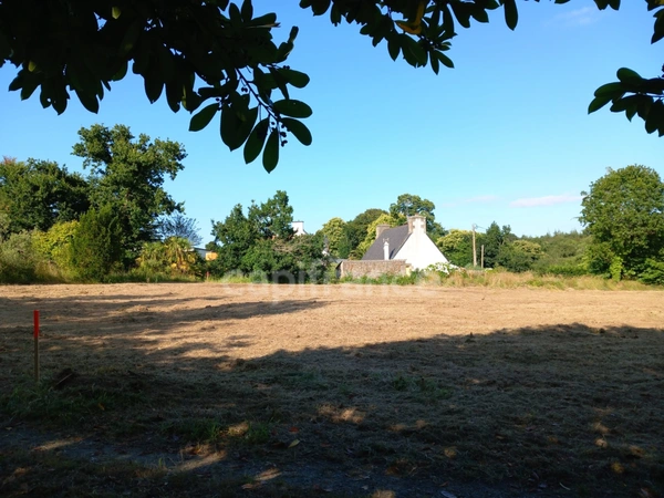 TERRAIN CONSTRUCTIBLE 1047 m2 SAINT QUAY PERROS (22)