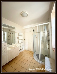 For sale: House in Saint Gérand de Vaux (03) divided into 2 dwellings 