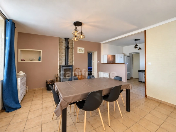 Maison à vendre 5 pièces LE THEIL (03)