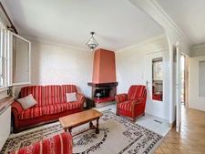 Maison 107m2 6 pièces - lotissement très calme - quartier JACQUIERE 