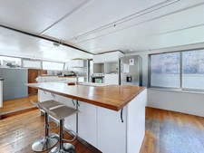 Péniche habitation - 5 chambres - 180 m² - Confluence - RP ou Locatif