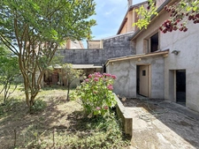 OPPORTUNITE A SAISIR - Maison a rénover au coeur du village Saint-Uze