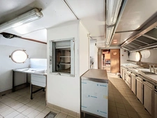 Péniche habitation 204 m² à deux pas de Perrache et du centre ville